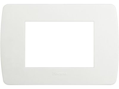 أوجة سوليدا أبيض