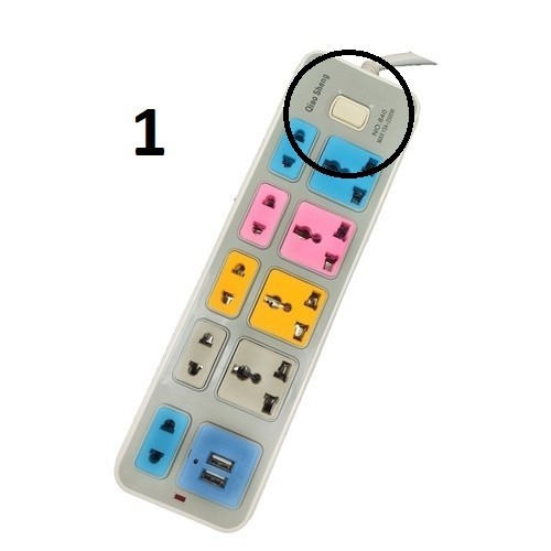 مشترك بسلك 4 فتحة + 4 عادة + 2USB بالمفتاح