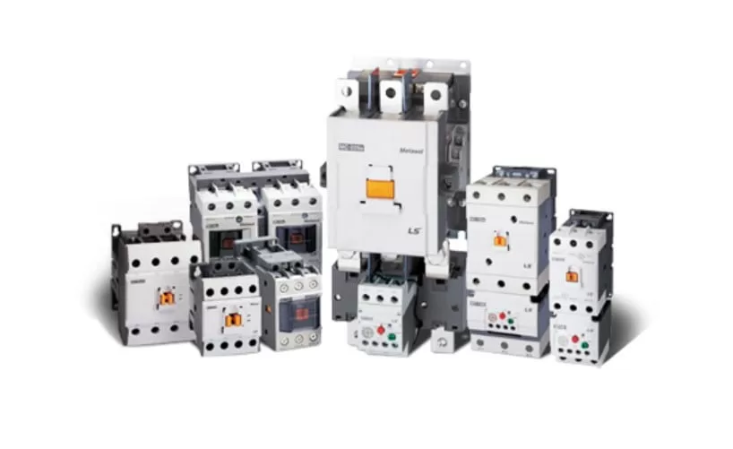 What is the difference between contactor and relay?