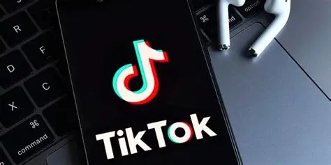 إضاءة فيديوهات التيك توك