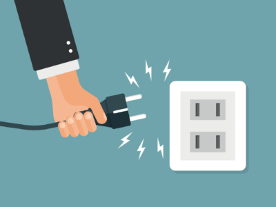 مخاطر الكهرباء المنزلية