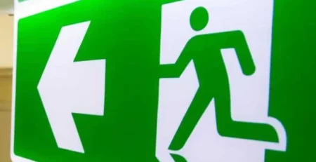 إضاءة الطوارئ المنزلية